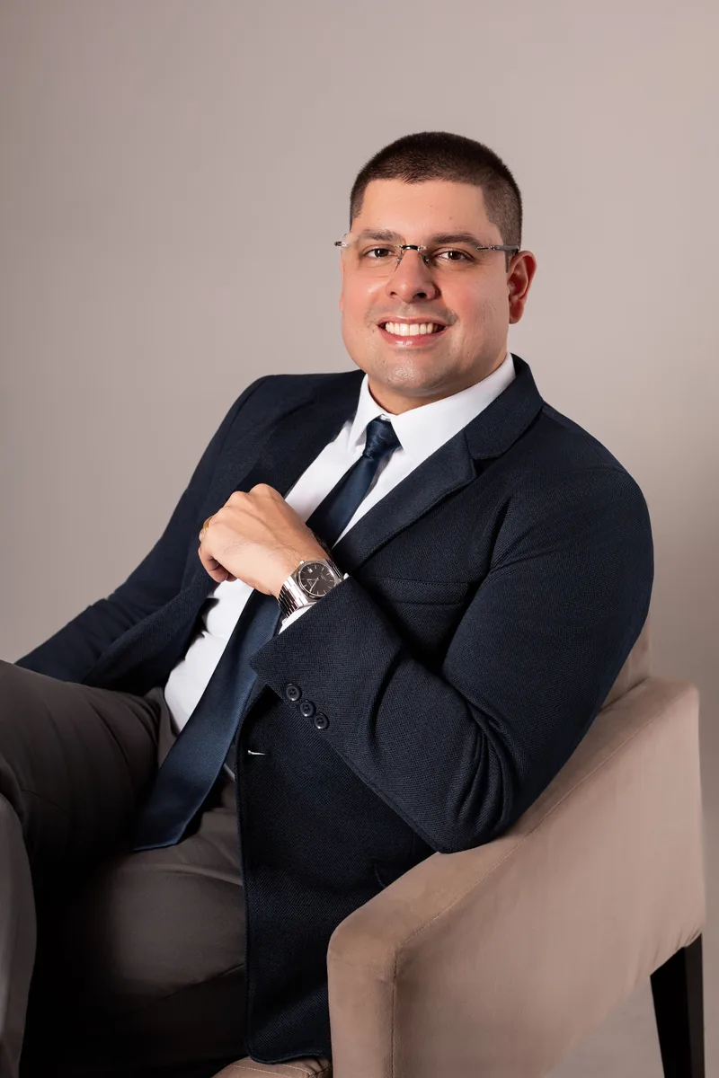 Dr. Mateus Rates em ensaio profissional